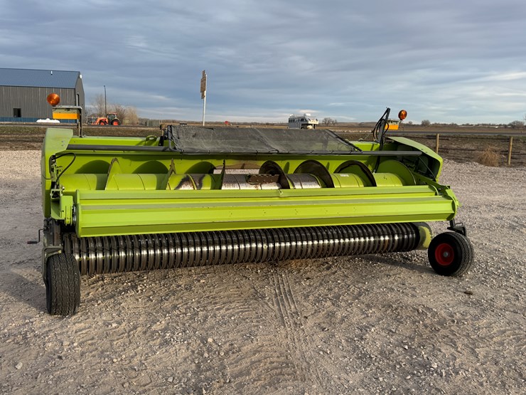 2020-claas-380-image-12