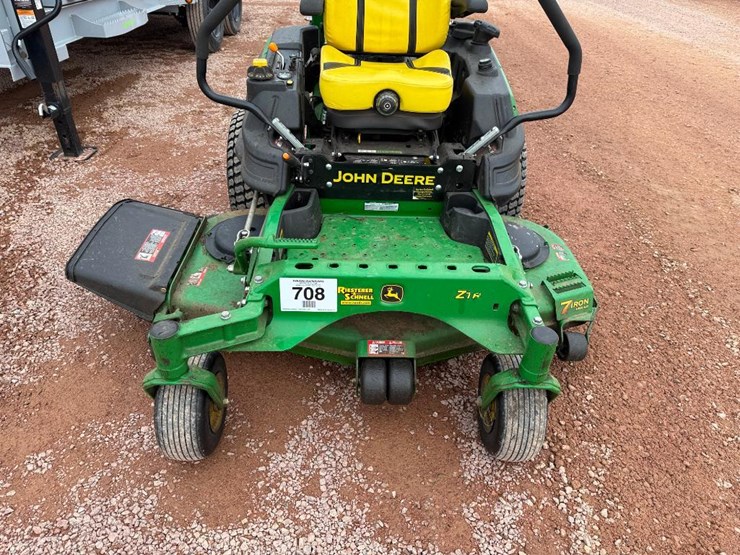 2022-john-deere-z930m-image-12