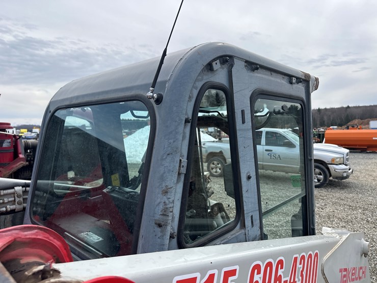 takeuchi-tl240-image-26