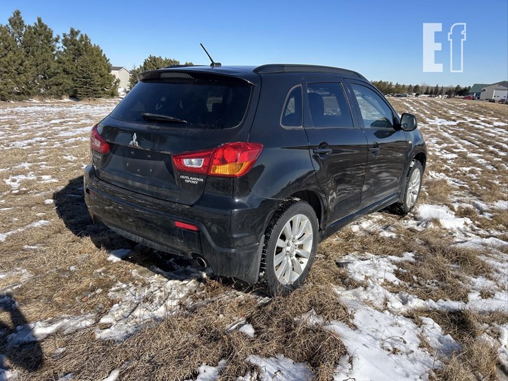 2011-mitsubishi-outlander-image-5