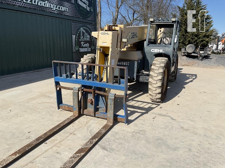 2016-gehl-rs8-42-image-8