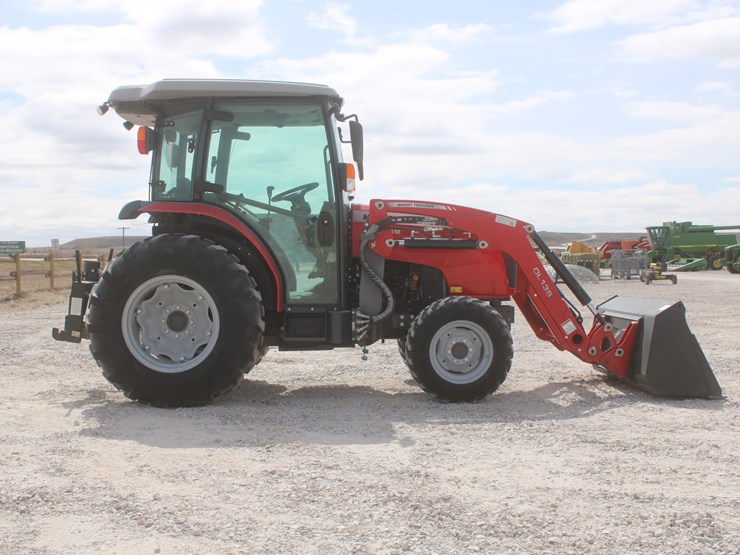 2018-massey-ferguson-1755m-image-7