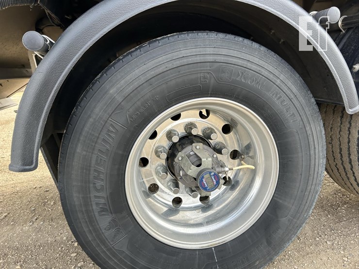 2025-wilson-grain-trailer-image-29