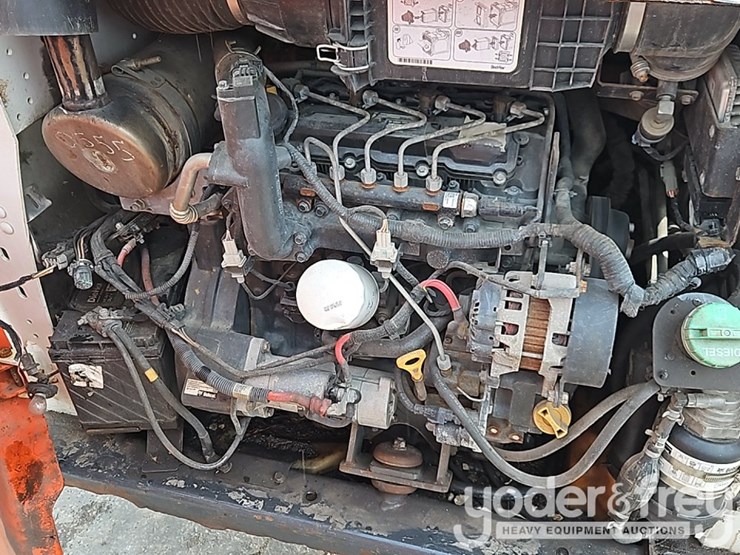 2020-bobcat-t590-image-23