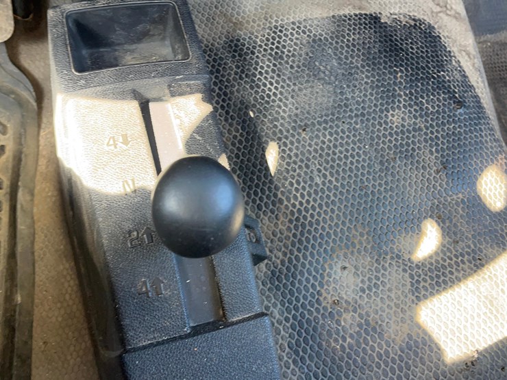 2010-chevrolet-2500-image-19