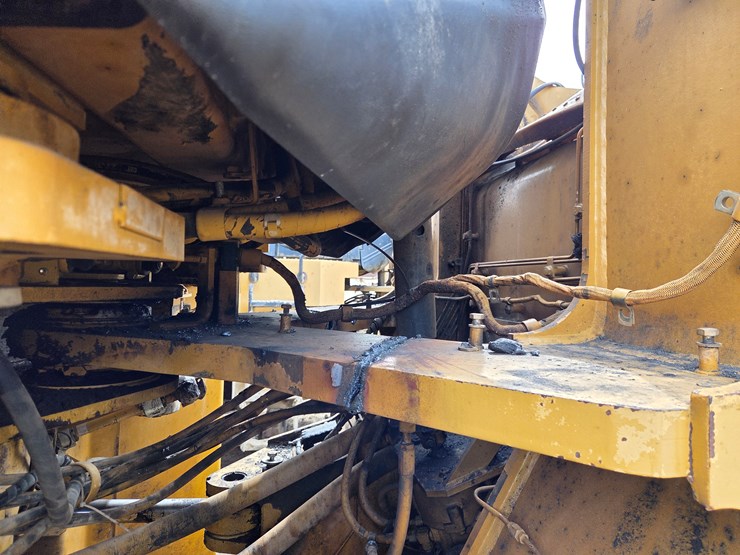 caterpillar-980h-image-17