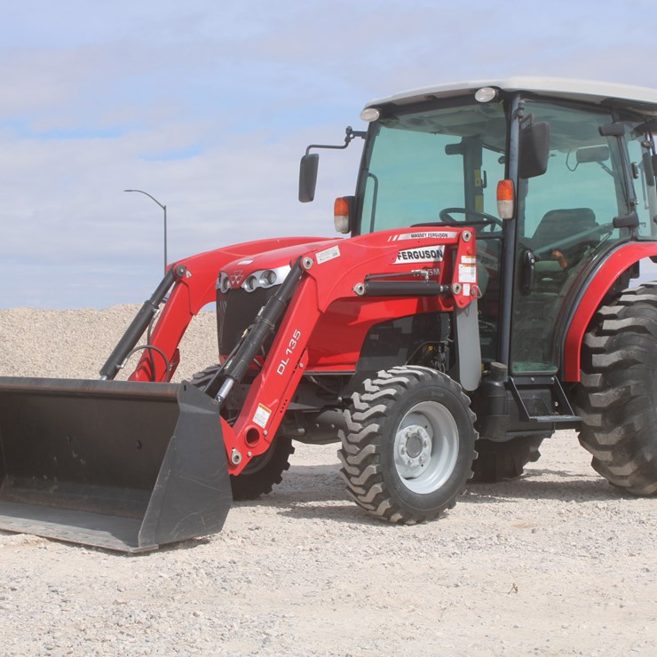 2018 MASSEY-FERGUSON 1755M