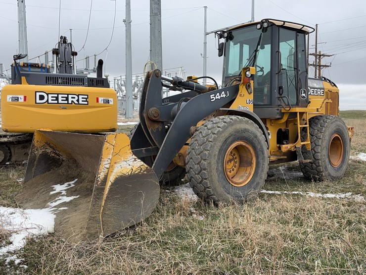 deere-544j-image-1
