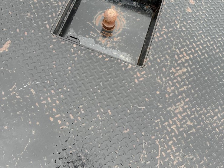 2021-utility-flatbed-image-4