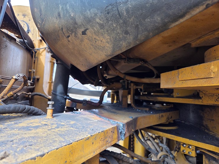 caterpillar-980h-image-22