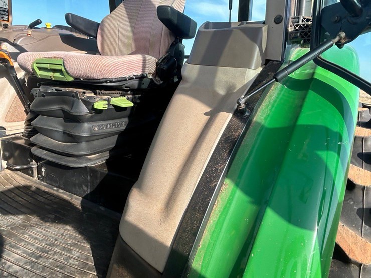 john-deere-6115d-image-32