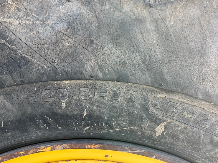 komatsu-wa200-image-12