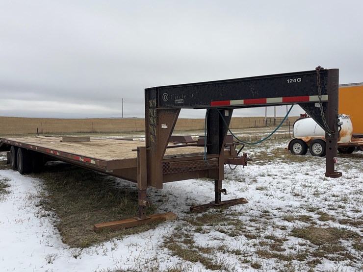 2006-circle-d-image-2