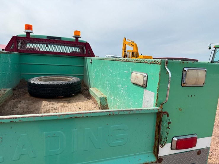 ford-f450-xl-image-17