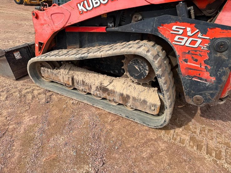 kubota-svl90-2-image-8