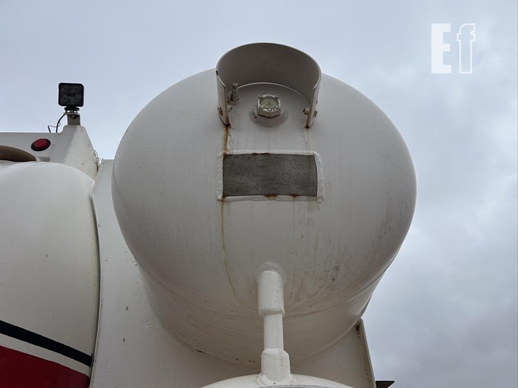 2004-peterbilt-357-image-20