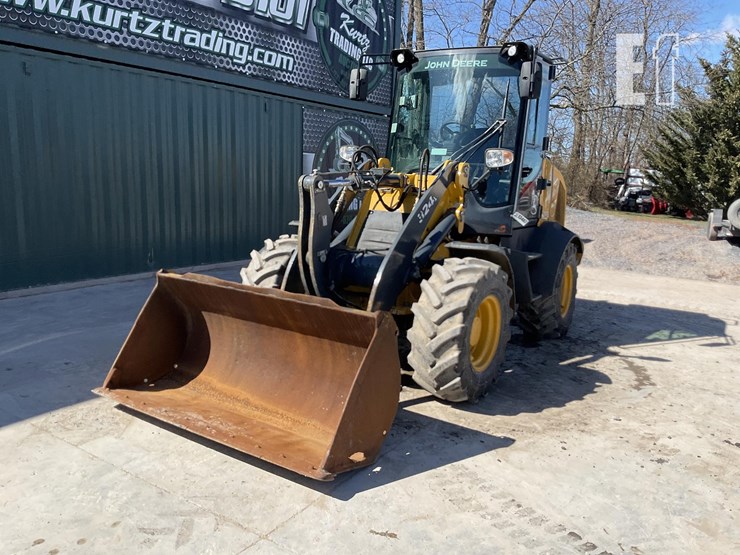 2020-deere-324l-image-8