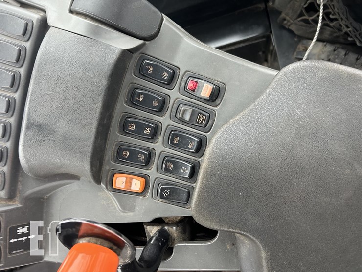 2012-ag-chem-rg1100-image-70