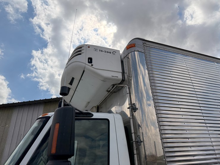 2004-international-durastar-4300-image-27