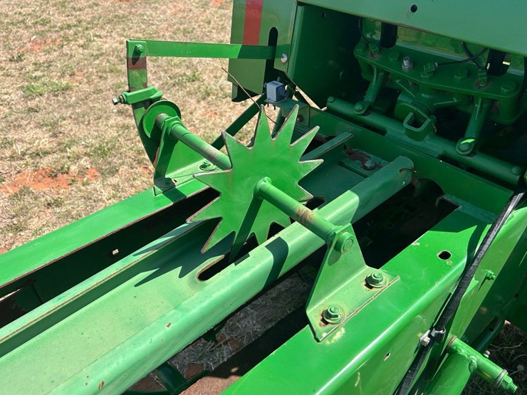 john-deere-348-image-5