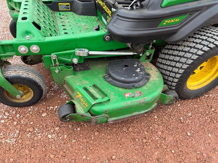 2022-john-deere-z930m-image-8