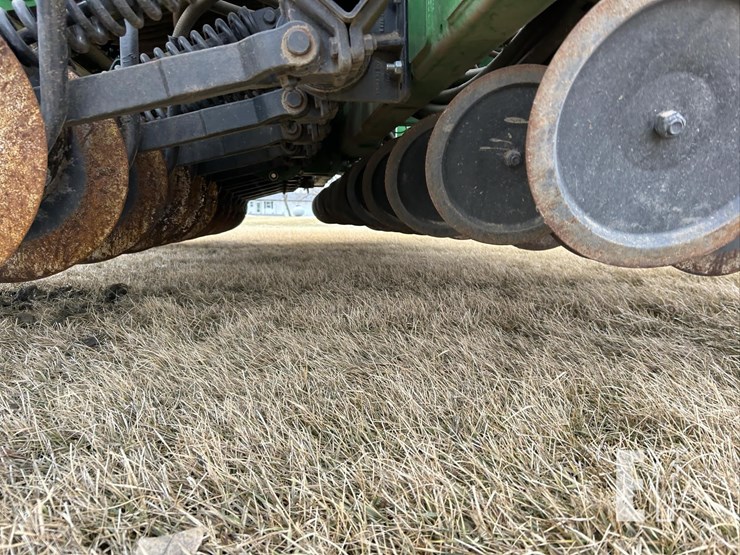 2014-john-deere-1990ccs-image-33