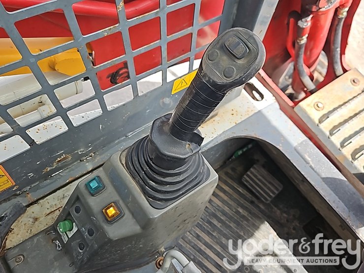 takeuchi-tl8r-image-24