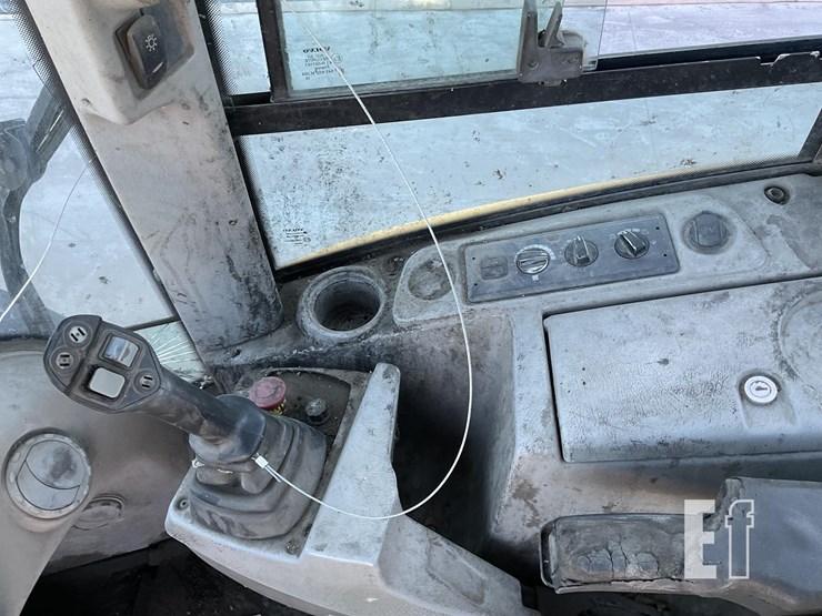 2016-volvo-l45h-image-14