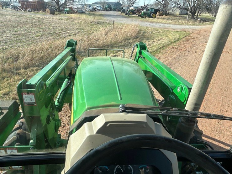 john-deere-6115d-image-40