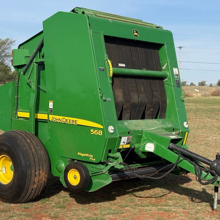 JOHN DEERE 568
