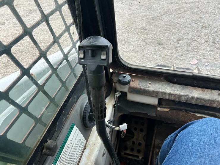 bobcat-s130-image-19