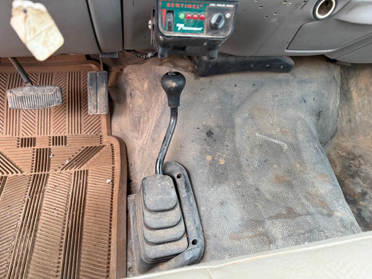 ford-f450-xl-image-36