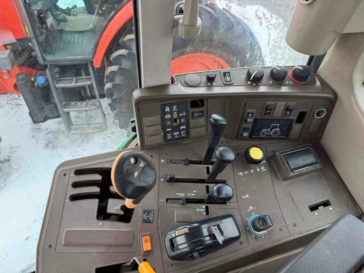 john-deere-7420-image-33