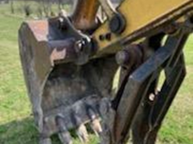 #315-•-2004-komatsu-pc-200-lc-excavator-image-24