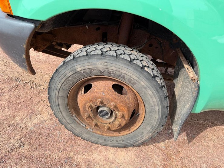 ford-f450-xl-image-9