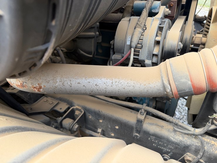 2004-international-durastar-4300-image-48