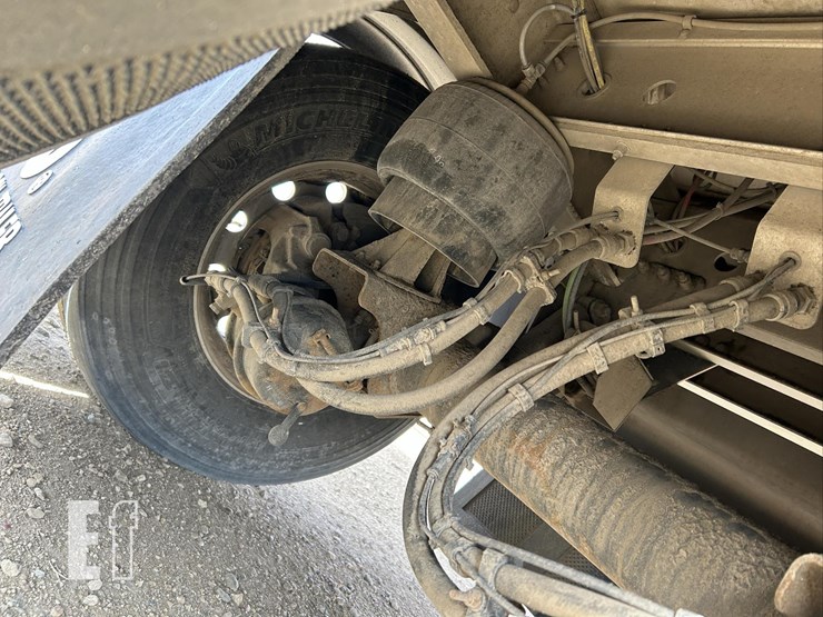 2025-wilson-grain-trailer-image-53