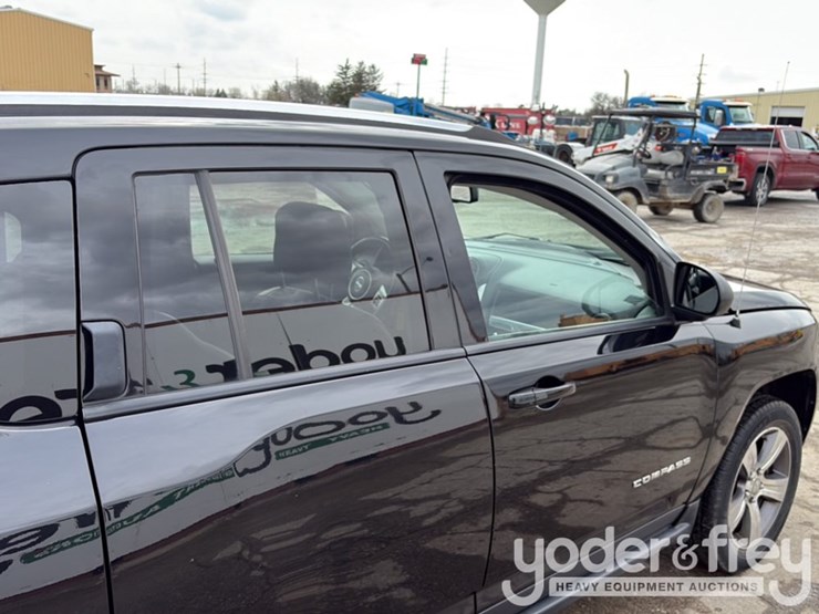 2017-jeep-compass-image-24