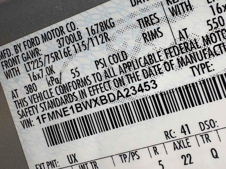 2011-ford-e350-image-24