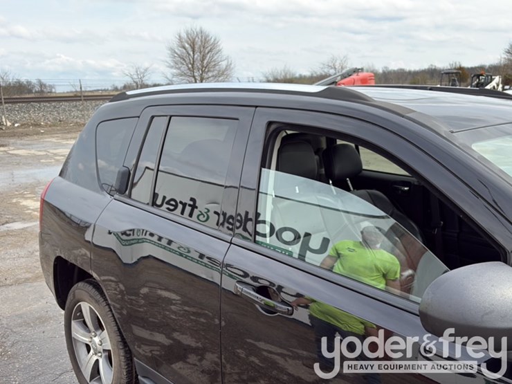 2017-jeep-compass-image-30