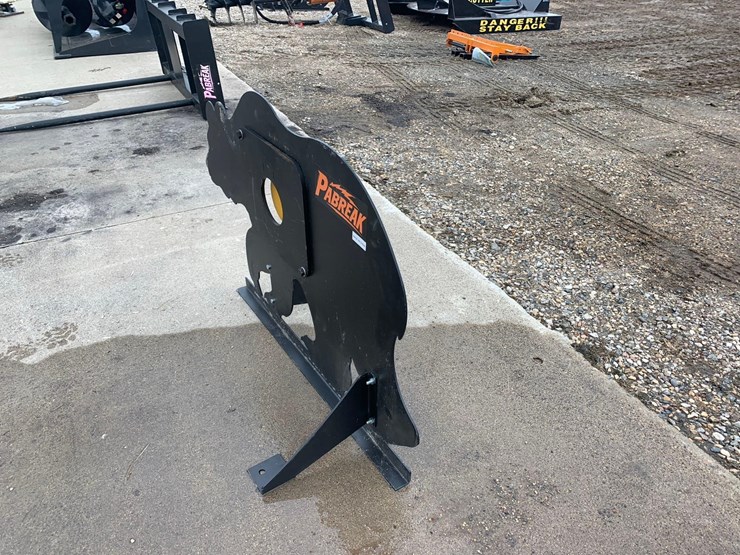 ar500-steel-bear-shooting-target-with-heart-flapper-image-3