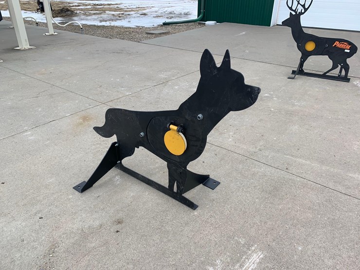 ar500-steel-coyote-shooting-target-with-heart-flapper-image-2