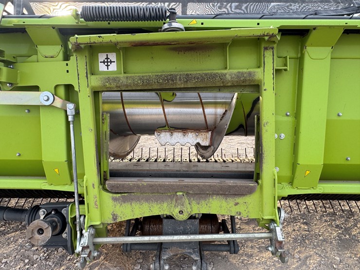 2020-claas-380-image-22