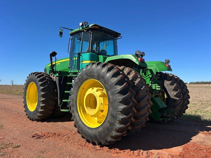 2011-john-deere-9230-image-3