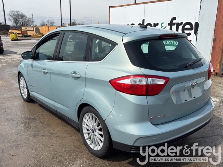2013-ford-cmax-image-4