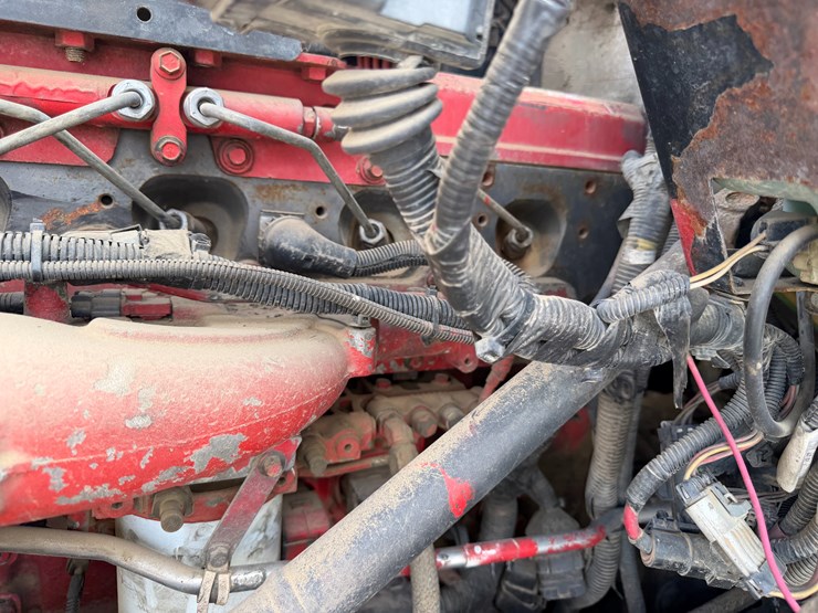 2012-kenworth-900b-image-55