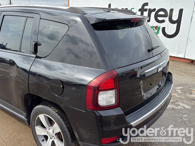 2017-jeep-compass-image-15