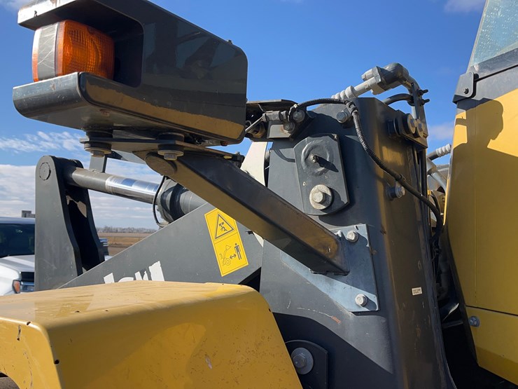 komatsu-wa200-image-39