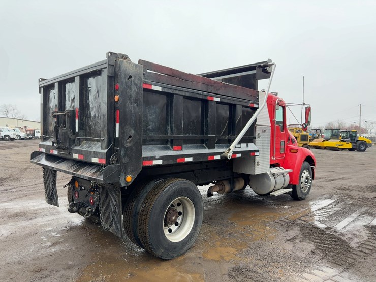 2005-kenworth-t300-image-5