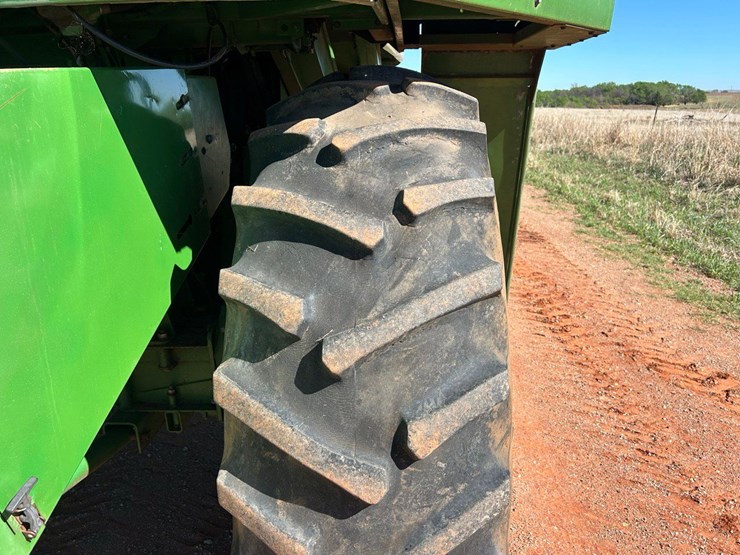 1986-john-deere-7720-image-22